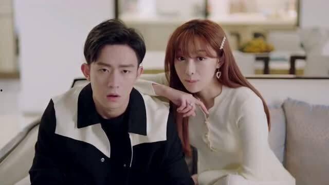 吃瓜视频情侣,甜蜜互动！吃瓜视频情侣日常甜蜜瞬间大揭秘